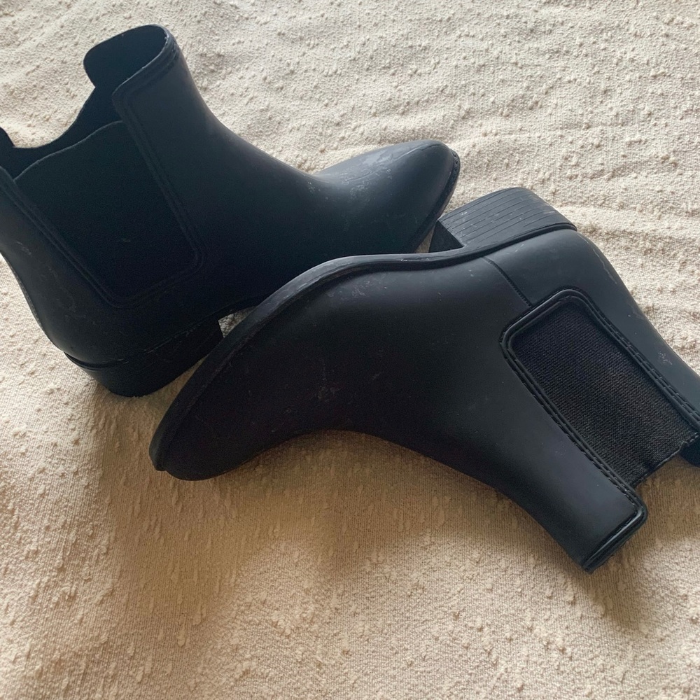Black pair of boots